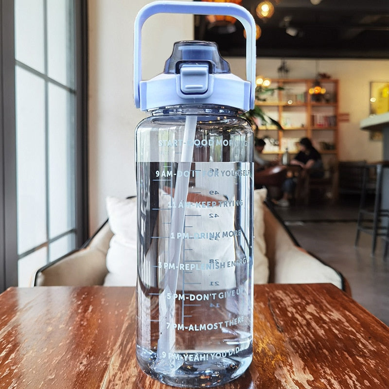 "AquaTitan" 2-Liter Wasserflasche - Dbestey