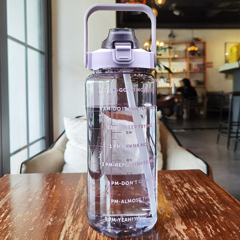 "AquaTitan" 2-Liter Wasserflasche - Dbestey